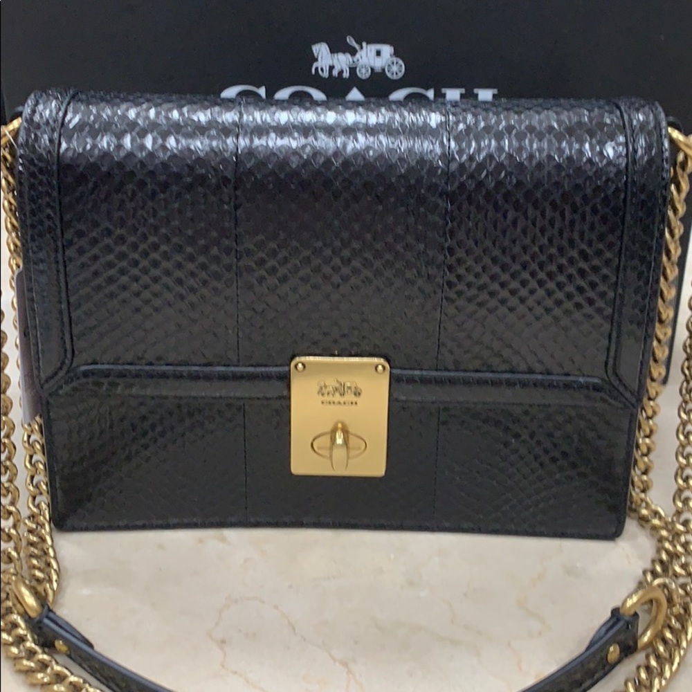LAST COACH HUTTON GENUINE SNAKESKIN SHOULDER HANDBAG IN BLACK/CHUNKY GOLD CHAIN - Picture 3 of 16